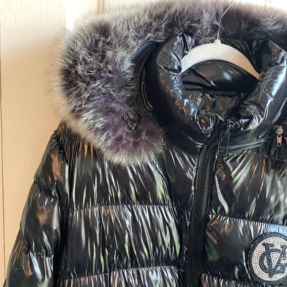 Avenue George V Paris Hooded Puffer - Picture 4 of 12